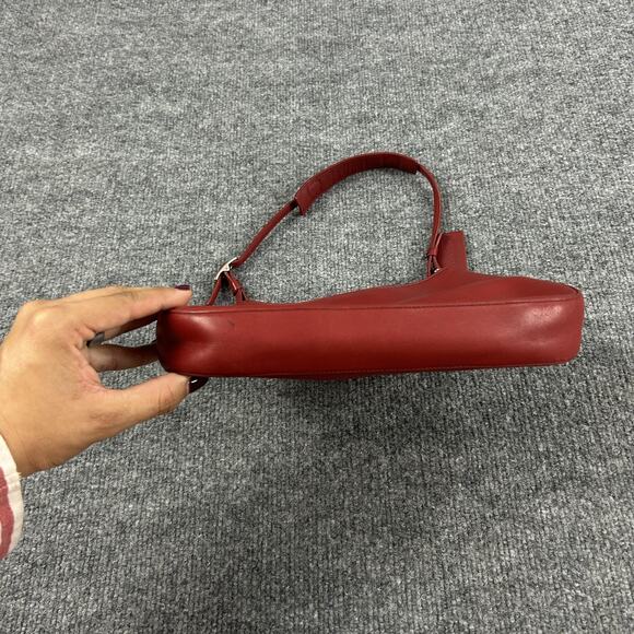 Vintage Coach Legacy Demi Red Leather Shoulder Hobo Baguette Bag 8319 90s Y2K - Picture 4 of 13